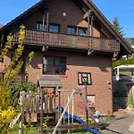 Haus Mit Sauna, Garten Und Pool Nyaraló Sangerhausen