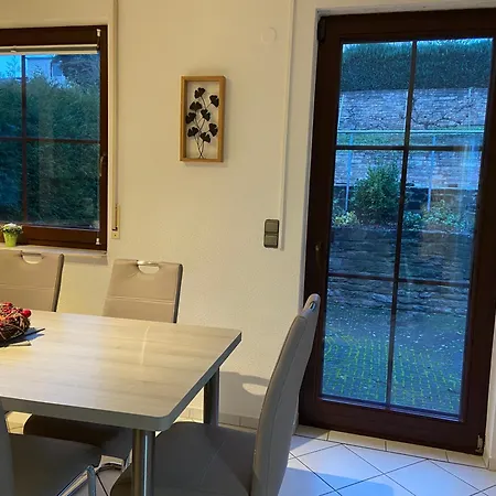 Hébergement de vacances Haus Mit Sauna, Garten Und Pool Sangerhausen