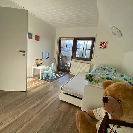 Hébergement de vacances Haus Mit Sauna, Garten Und Pool