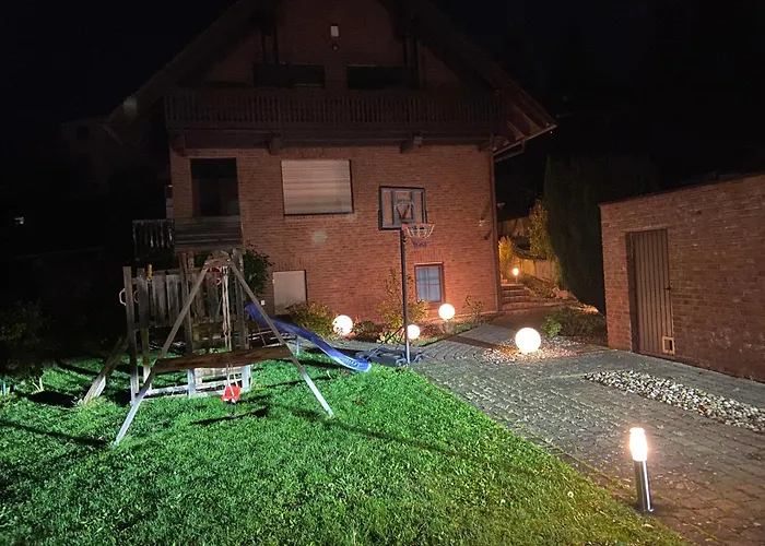 Haus Mit Sauna, Garten Und Pool