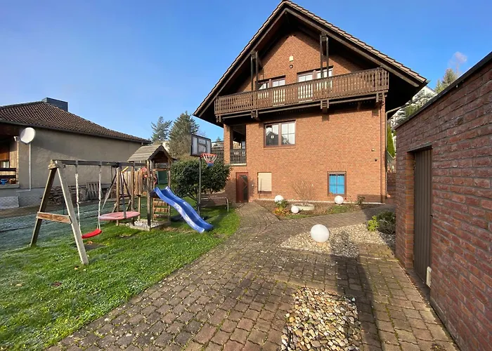 Haus Mit Sauna, Garten Und Pool