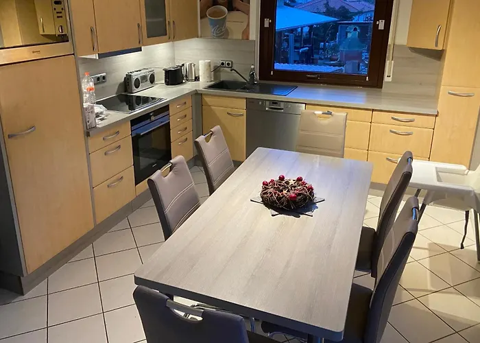 Haus Mit Sauna, Garten Und Pool Sangerhausen