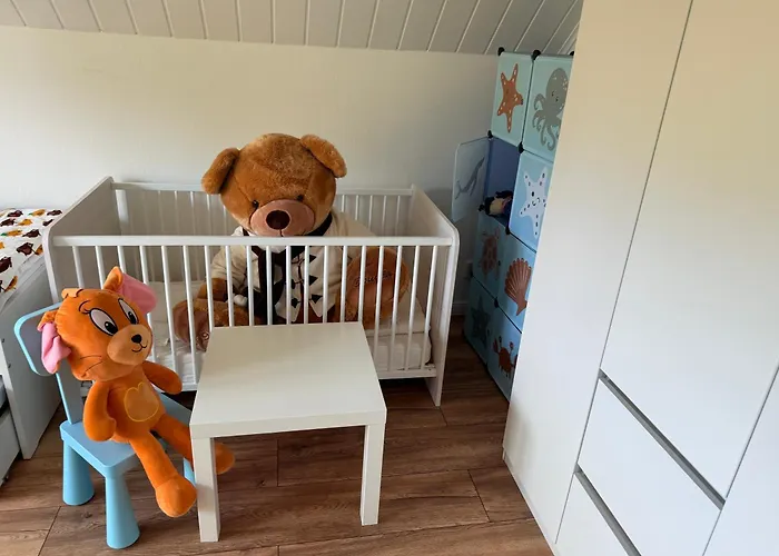 Haus Mit Sauna, Garten Und Pool